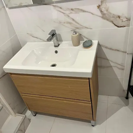 Quiet, Sea View Terrace, Parking, Air Conditioning, Beach, X6 * Toulon