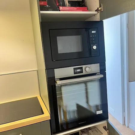 Quiet, Sea View Terrace, Parking, Air Conditioning, Beach, X6 Toulon