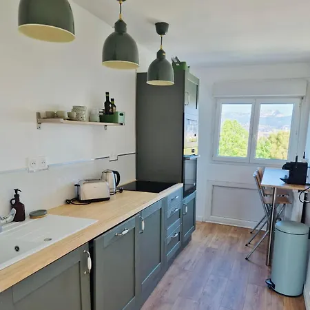 Quiet, Sea View Terrace, Parking, Air Conditioning, Beach, X6 Toulon