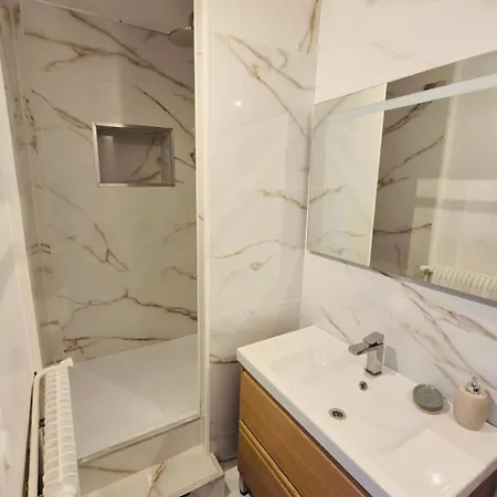 Quiet, Sea View Terrace, Parking, Air Conditioning, Beach, X6 *